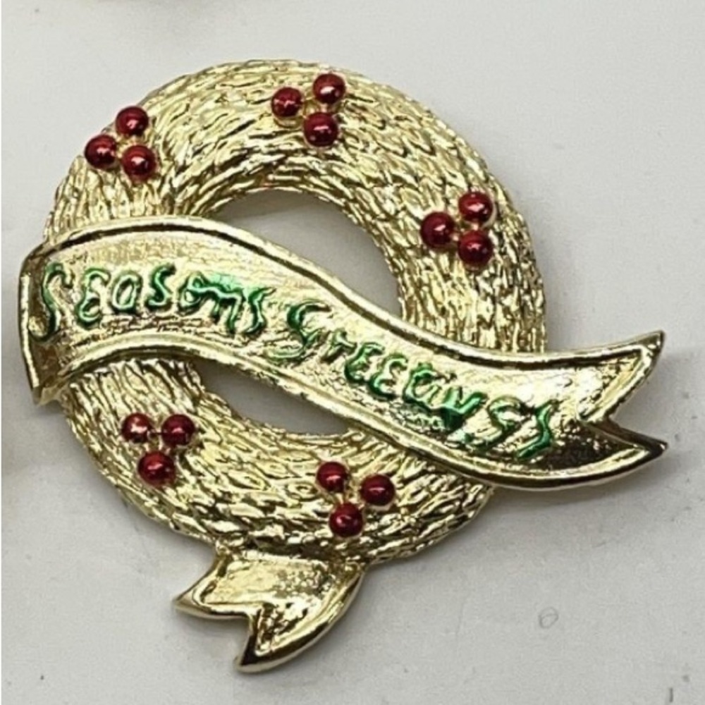 Vintage Gerrys Seasons Greetings Brooch Enamel and Gold Tone Christmas Pin 2032